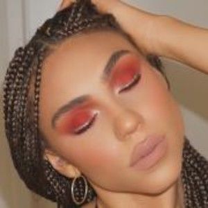 Meet your Posher, Dakota